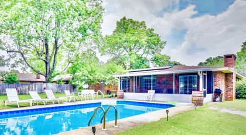 A home in Fort Walton Beach