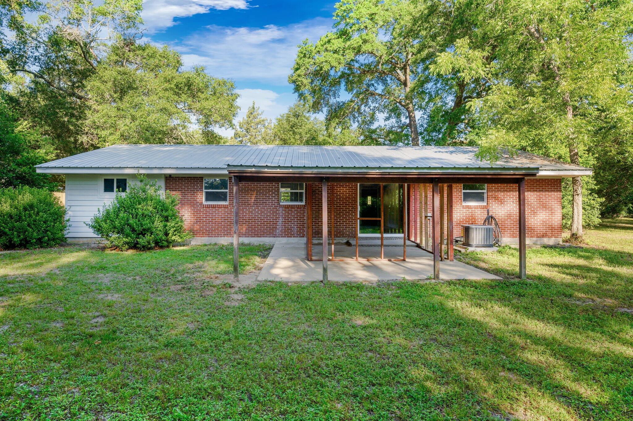 Druid Manor - Residential