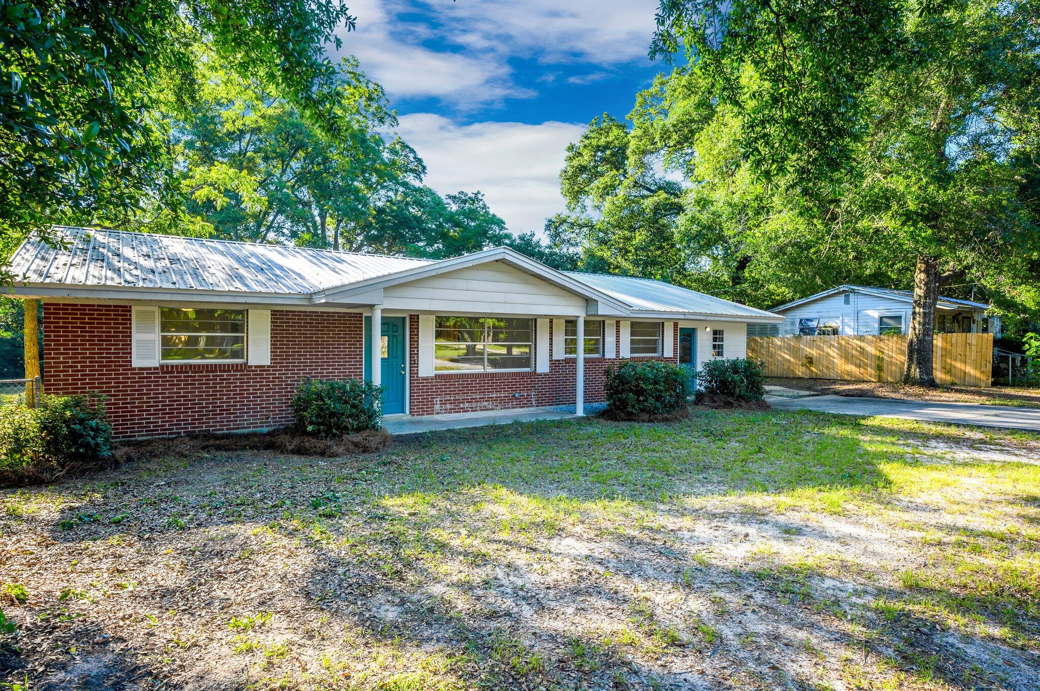 Druid Manor - Residential