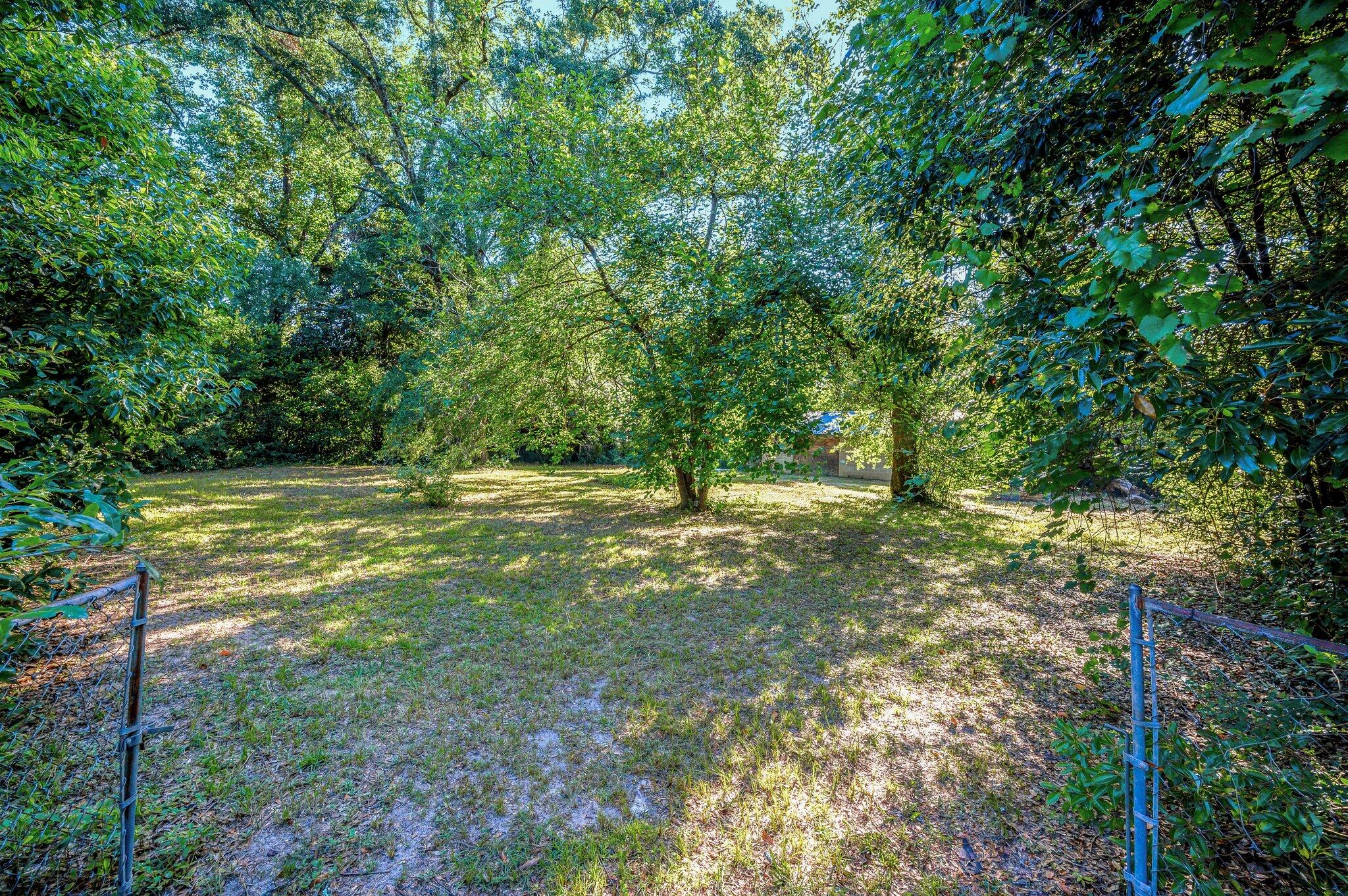 Druid Manor - Residential