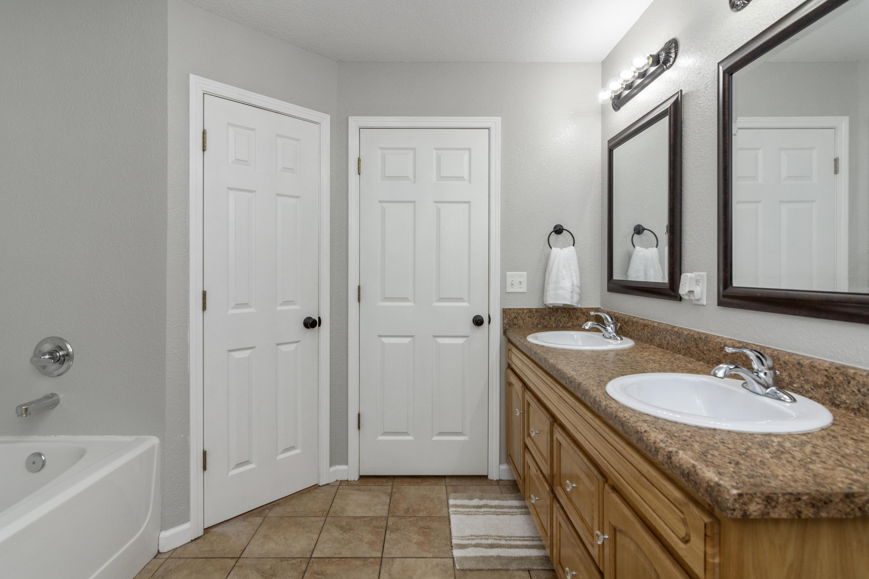 North Supergroup - Farm