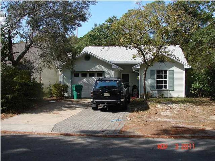 New carpet and new tile, fans in all rooms, auto garage opener. House backs up to a beautiful wooded park area and nature trail. Sorry, no pets or smokers.
