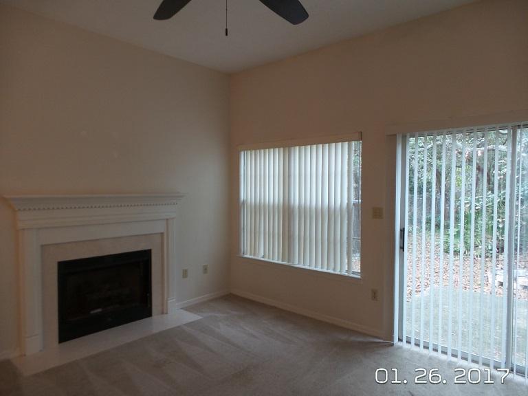 CINCO BAYOU - Residential Lease