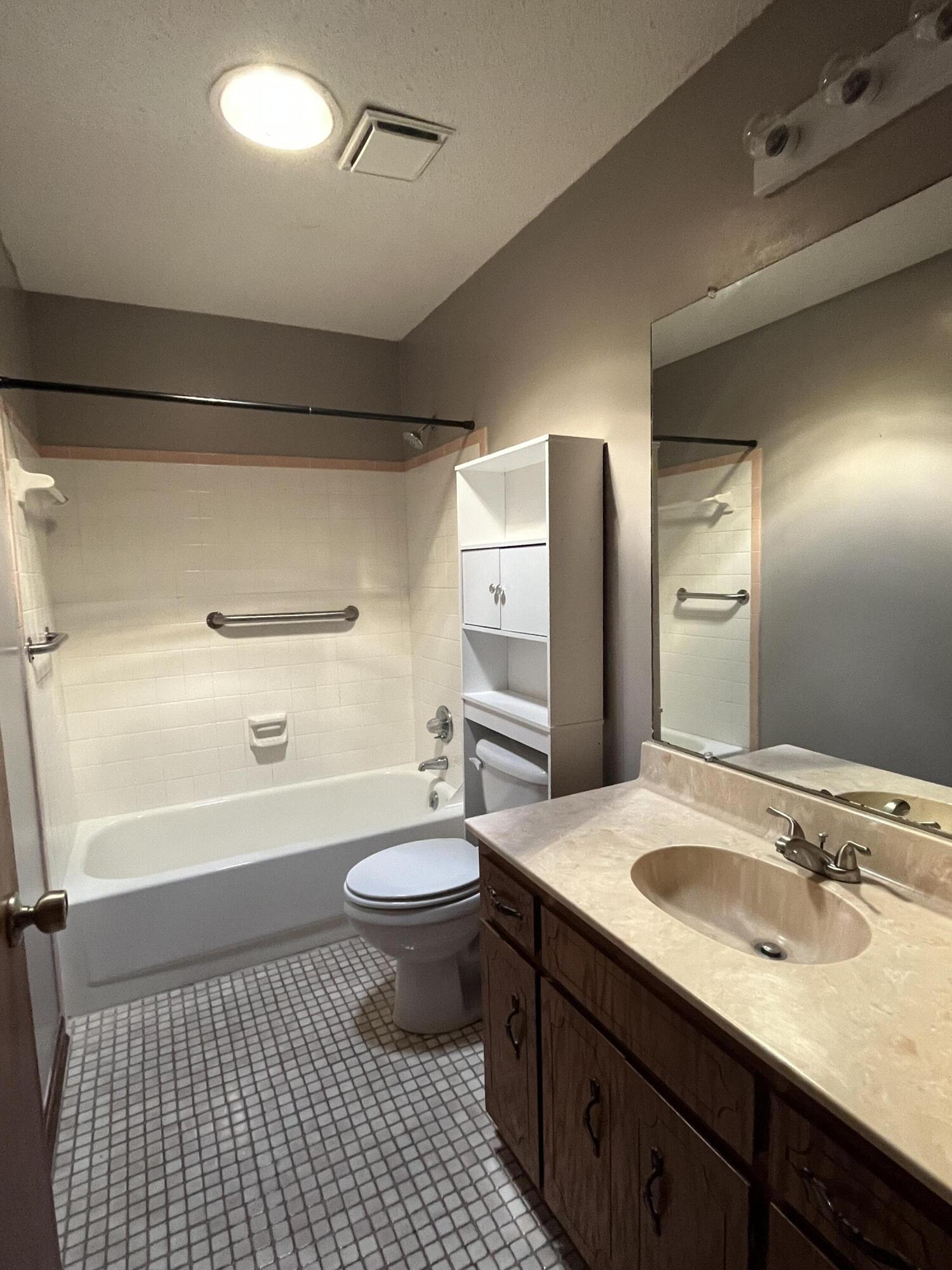 Caribbean East - Residential Lease