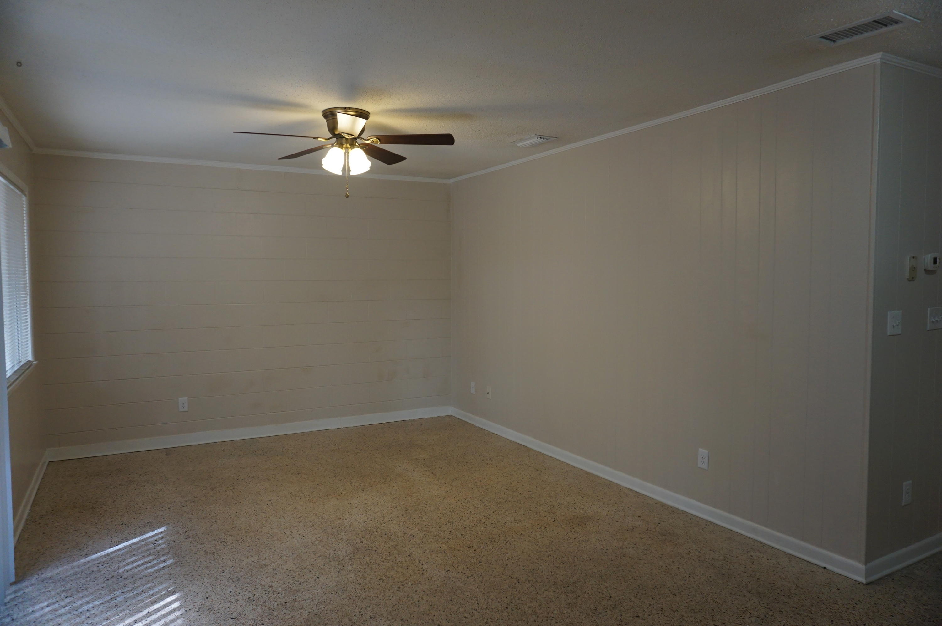 PORT DIXIE - Residential Lease