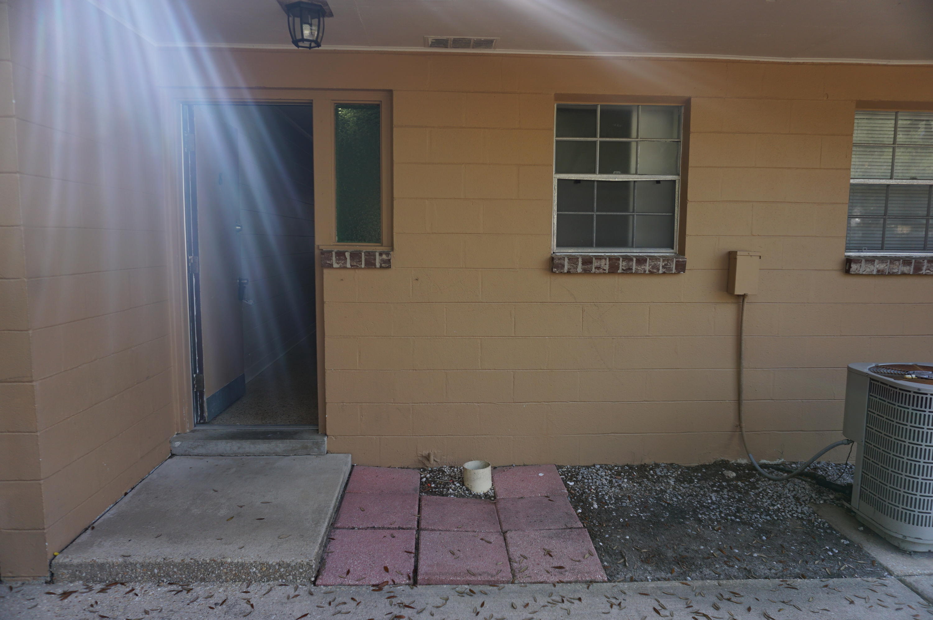 PORT DIXIE - Residential Lease