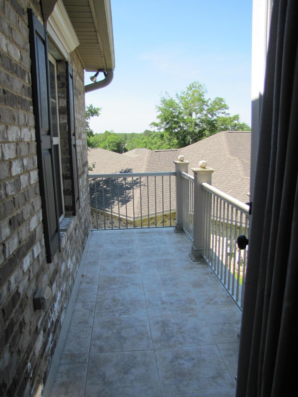 TRAILWOOD ESTATES - Residential Lease