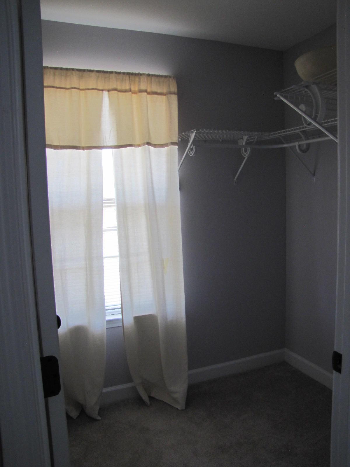 TRAILWOOD ESTATES - Residential Lease