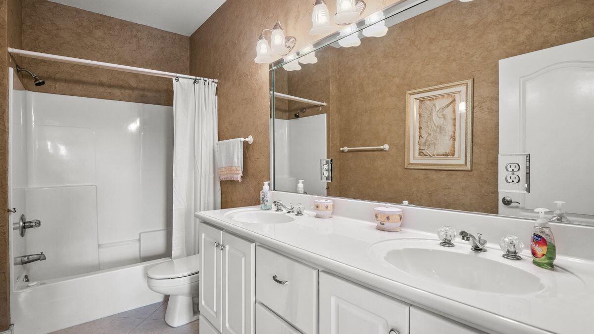 LA VALENCIA BEACH RESORT - Residential