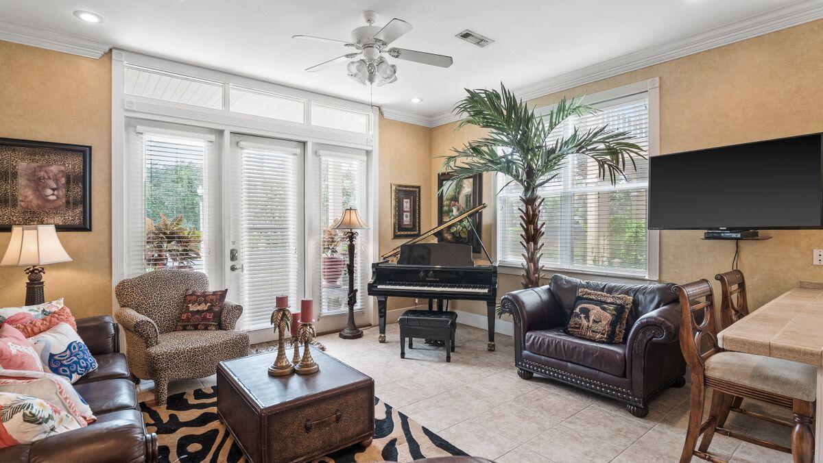 LA VALENCIA BEACH RESORT - Residential