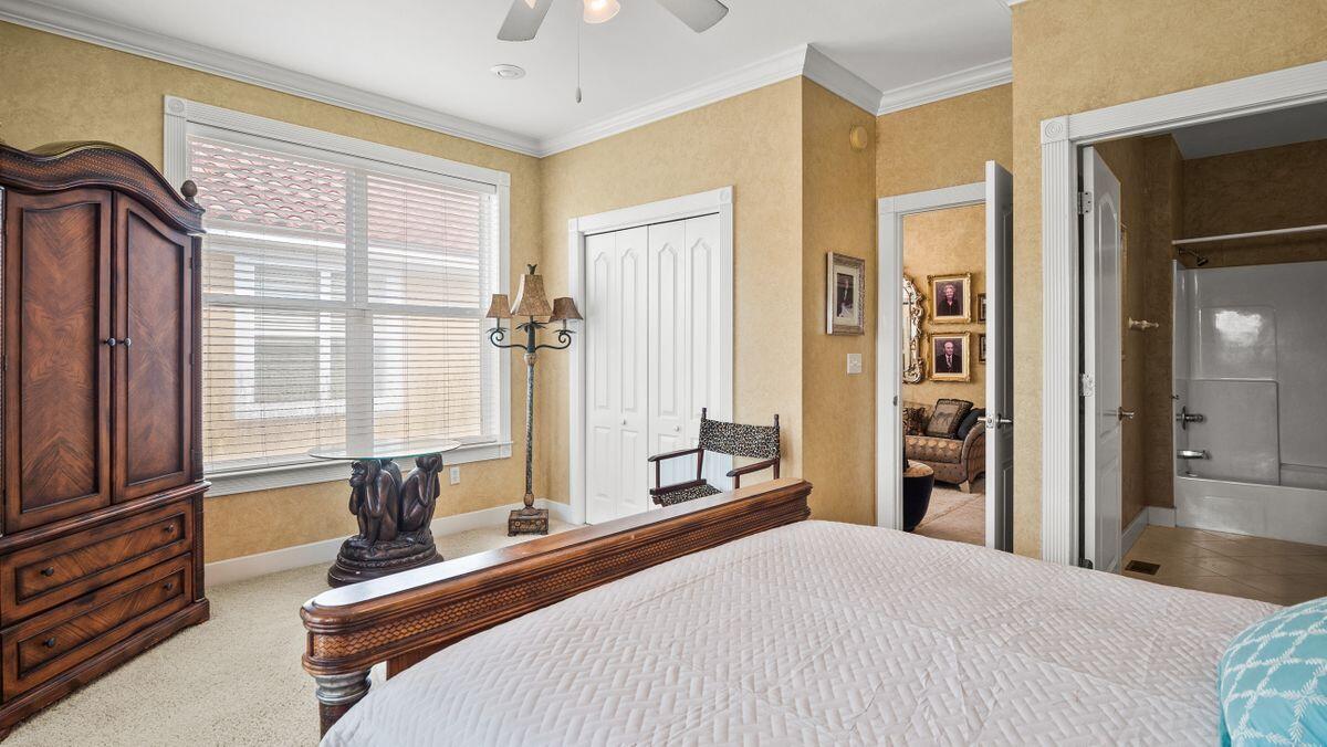 LA VALENCIA BEACH RESORT - Residential