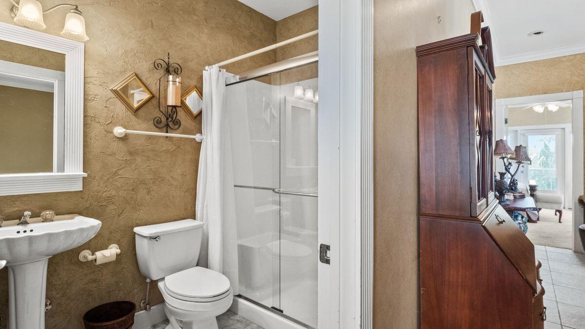 LA VALENCIA BEACH RESORT - Residential