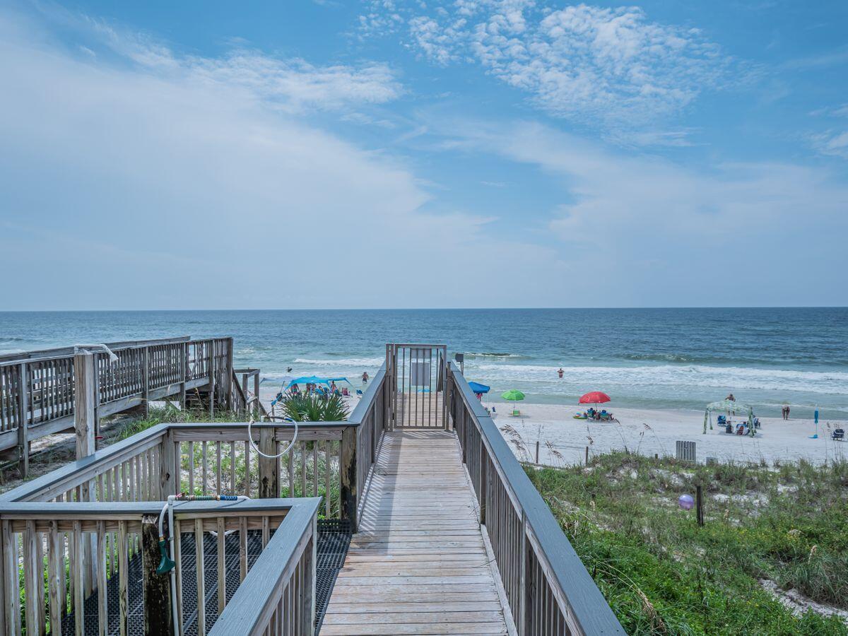 LA VALENCIA BEACH RESORT - Residential