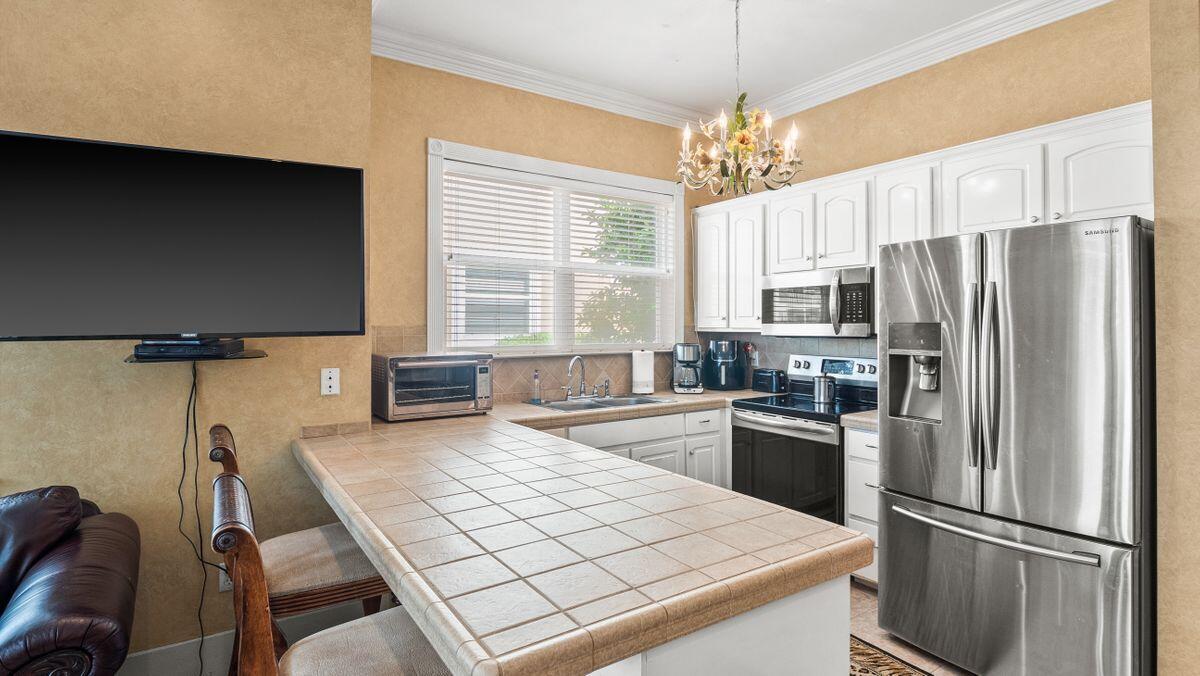 LA VALENCIA BEACH RESORT - Residential