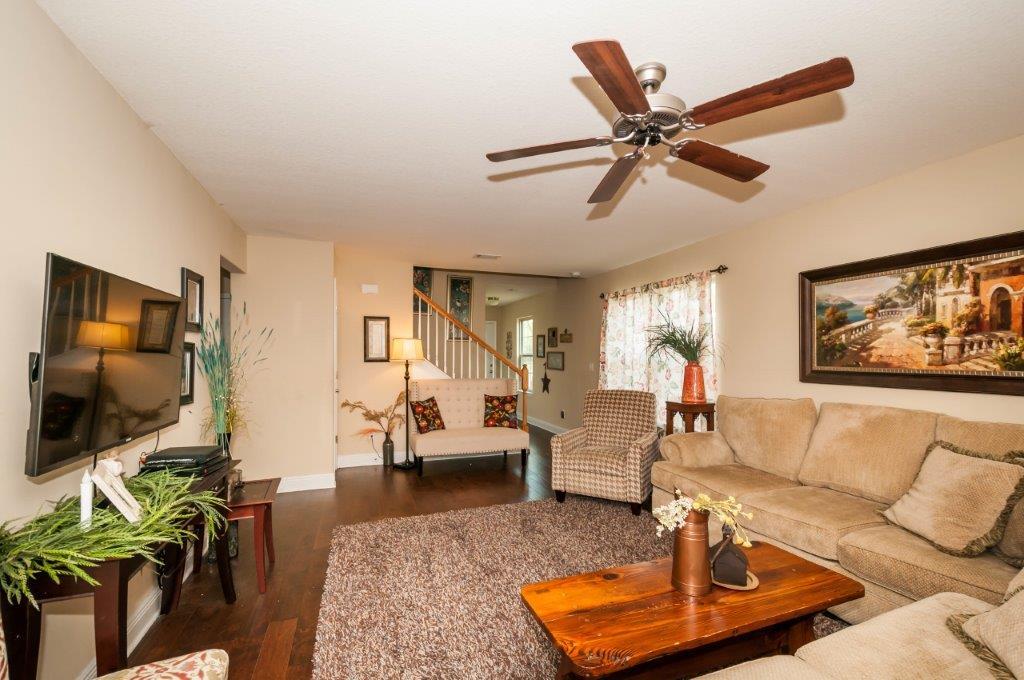 EAGLE BAY - Residential