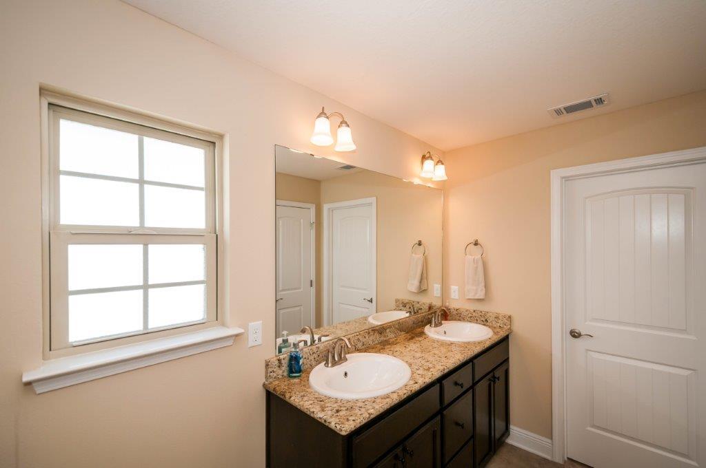 EAGLE BAY - Residential