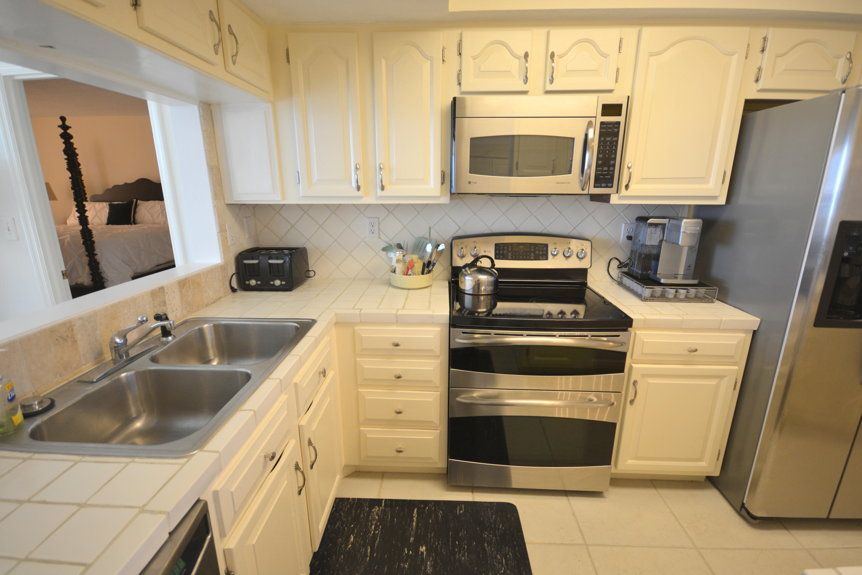 GULFSHORE CONDO - Residential