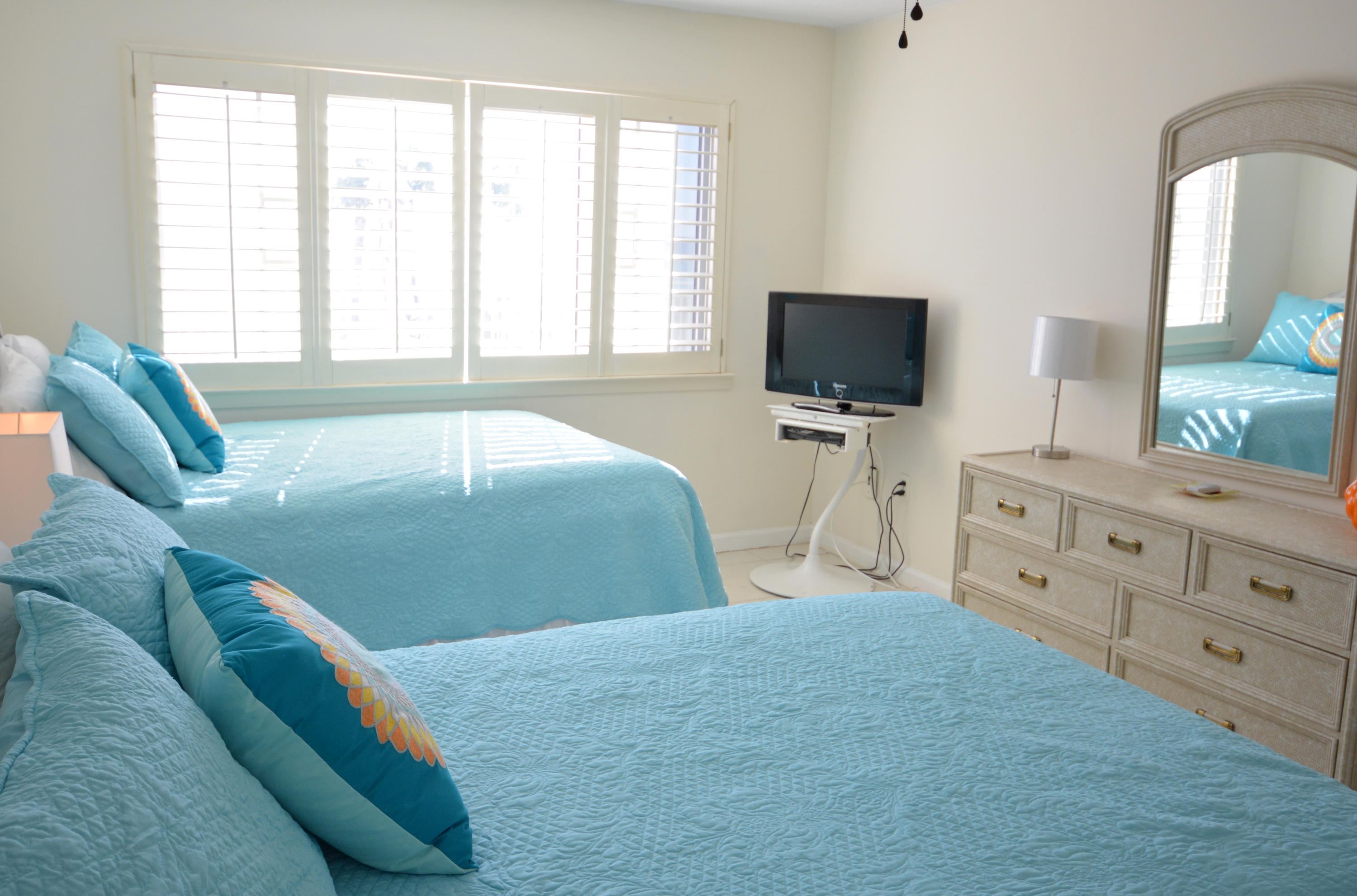 GULFSHORE CONDO - Residential