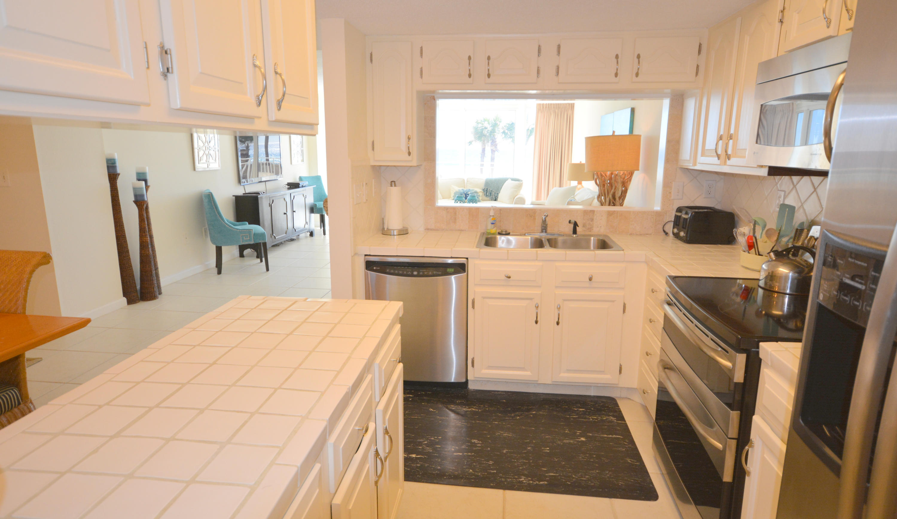 GULFSHORE CONDO - Residential