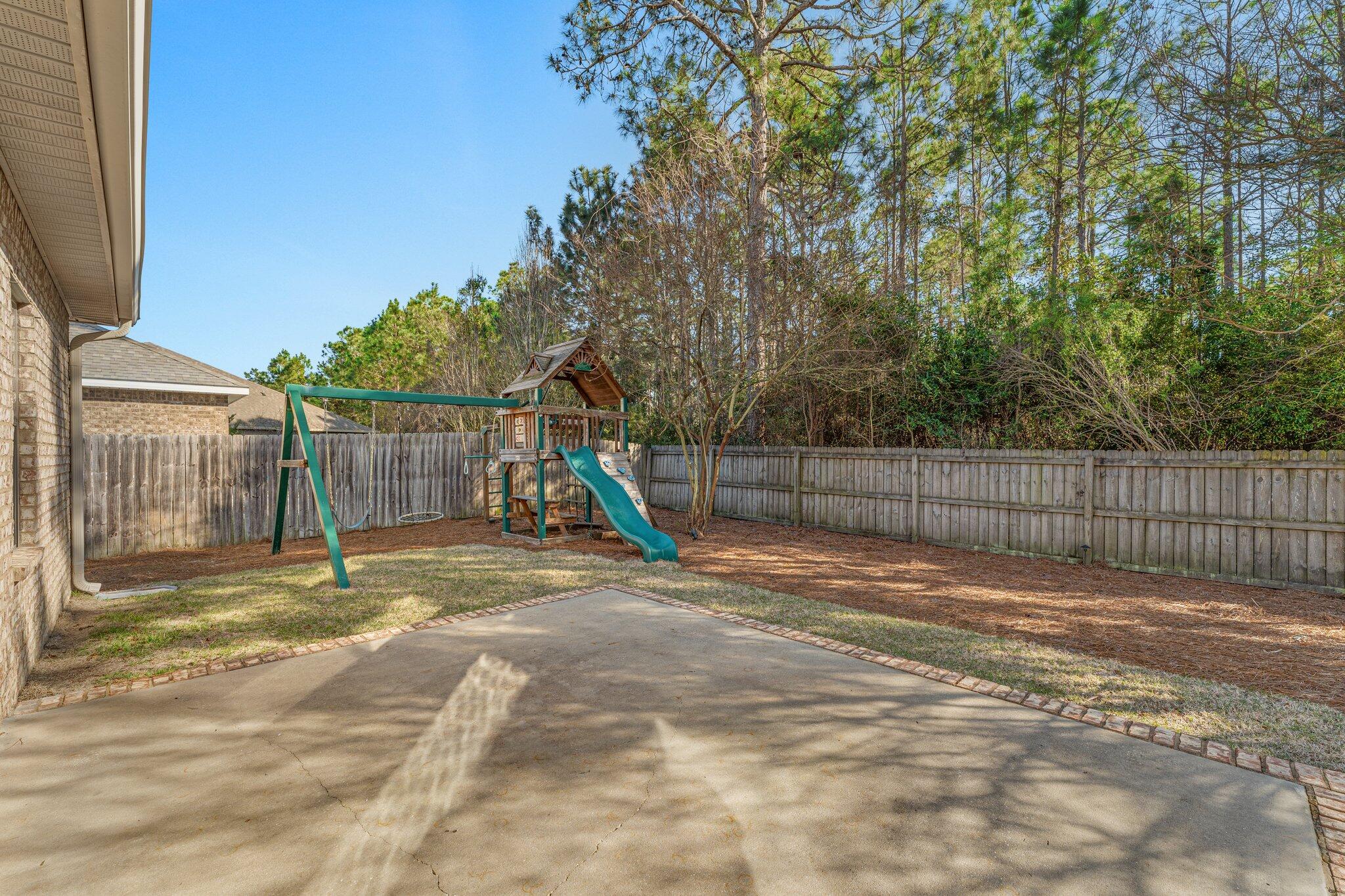 WHISPERING LAKE - Residential Lease