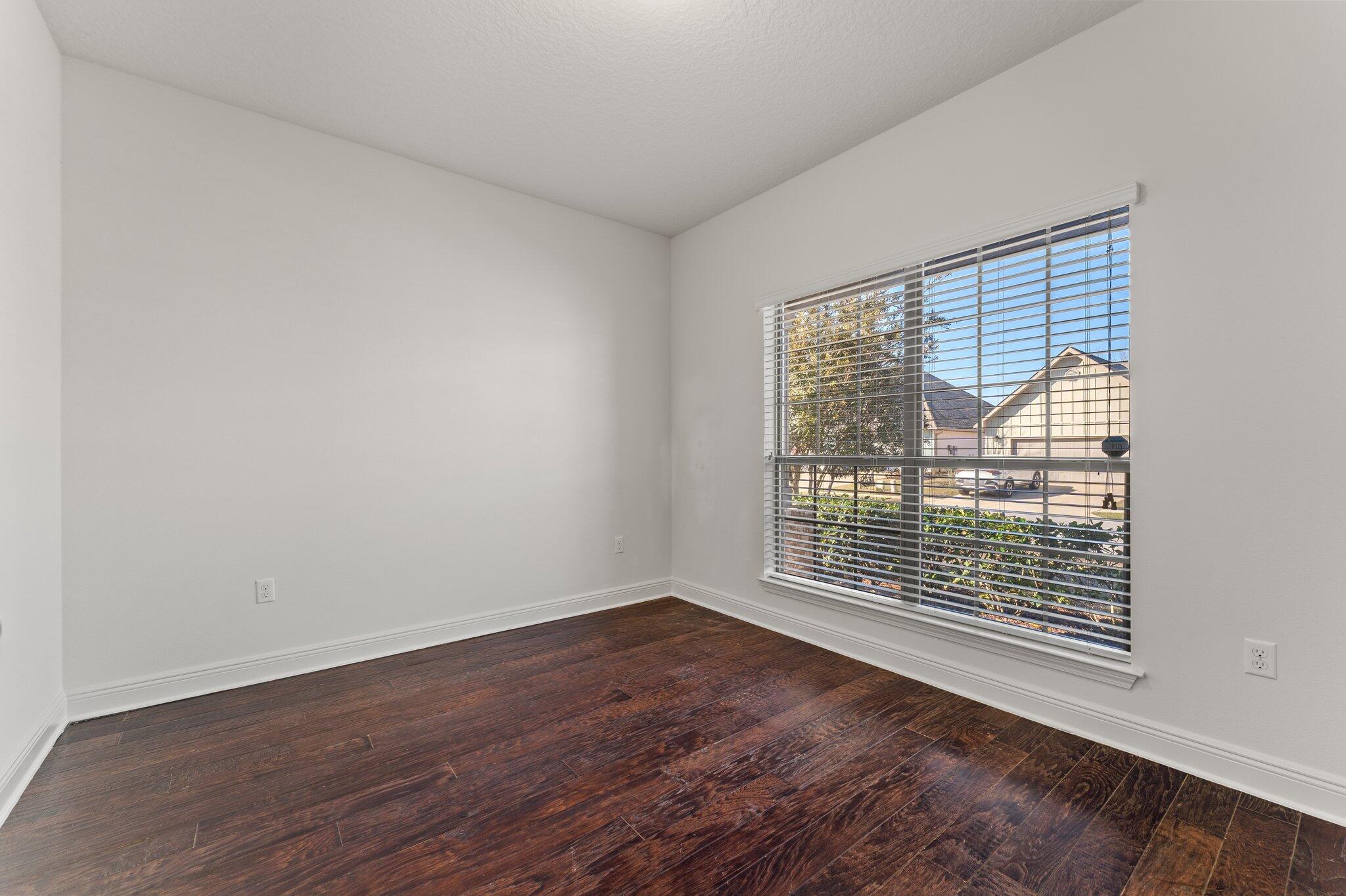 WHISPERING LAKE - Residential Lease