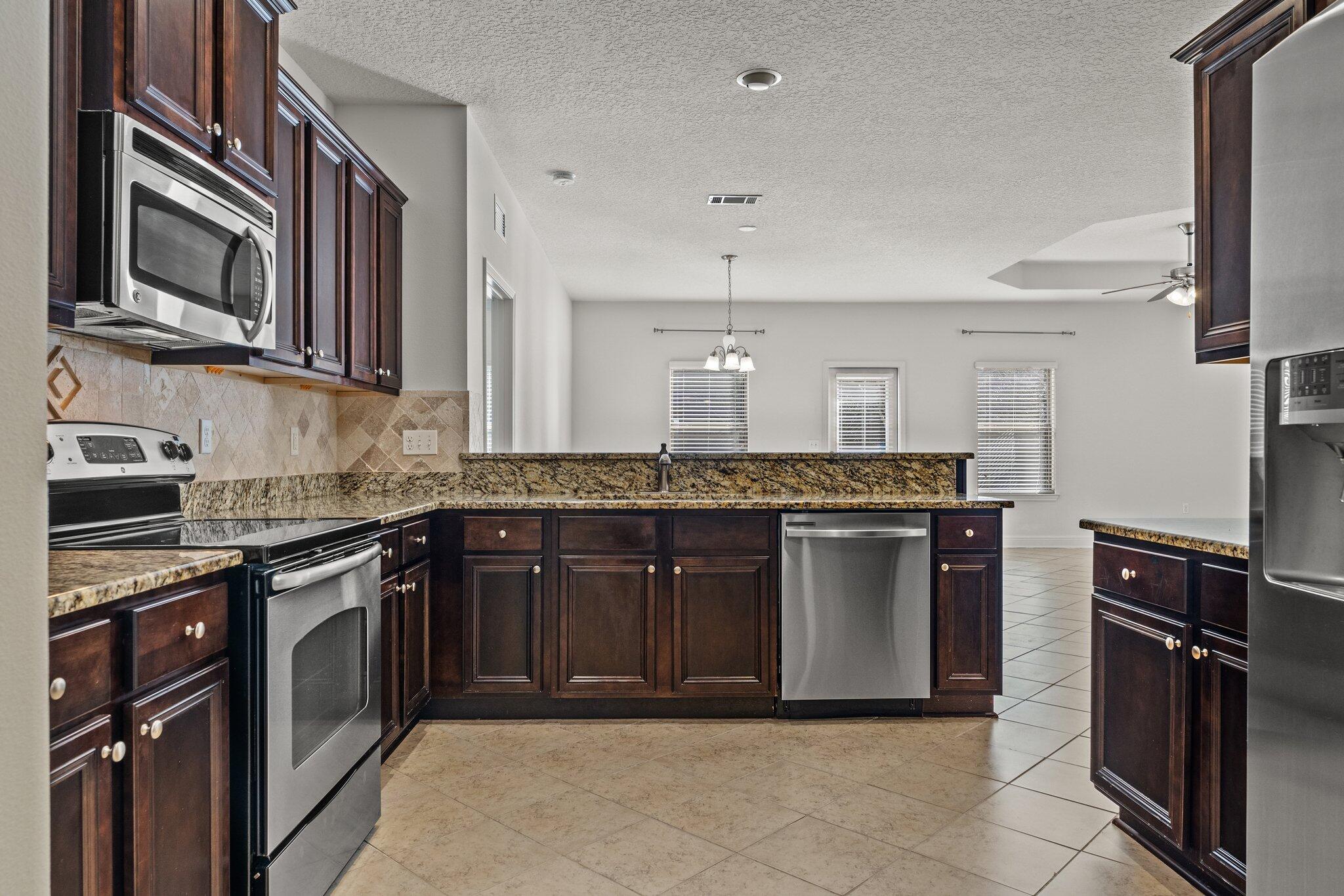 WHISPERING LAKE - Residential Lease