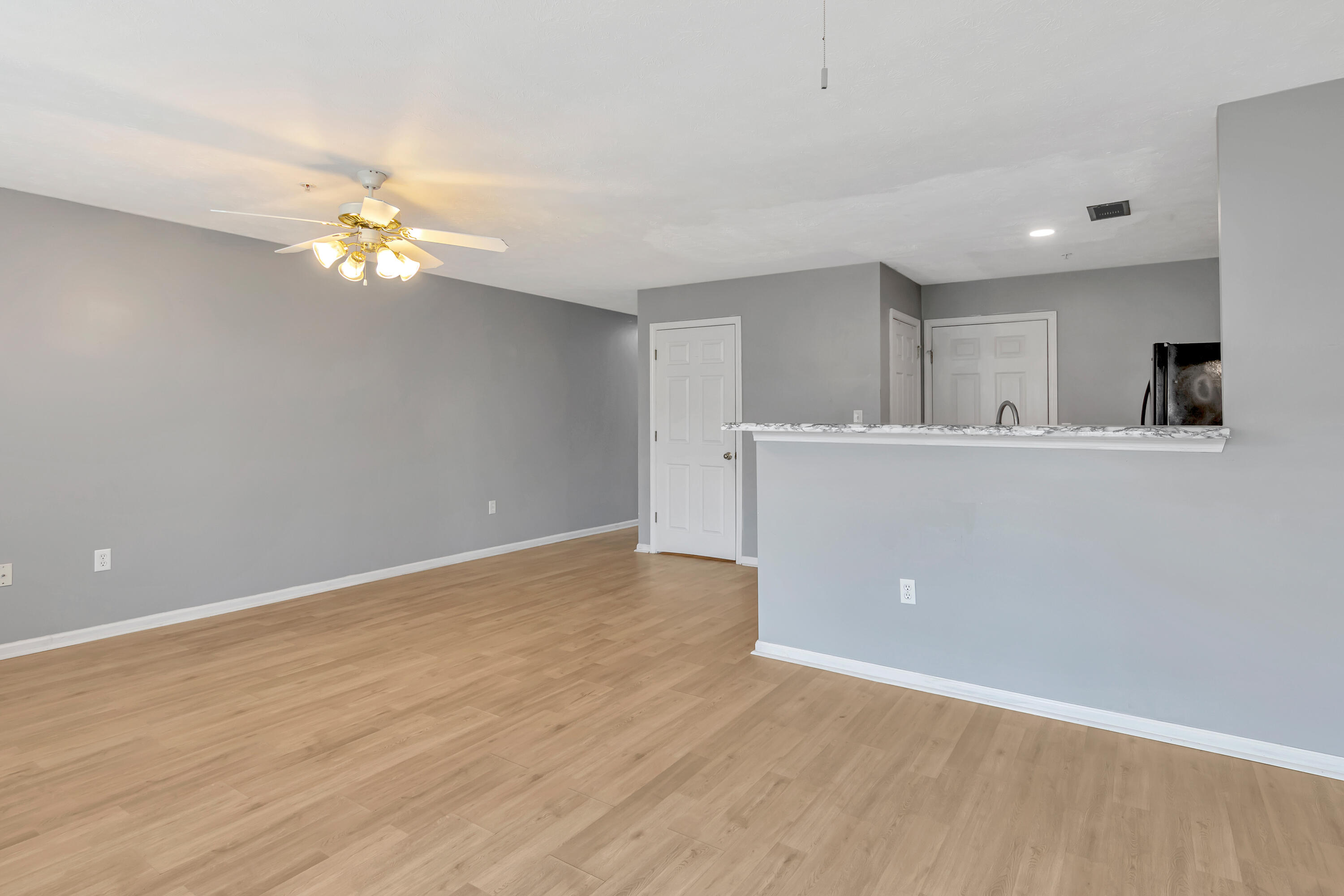 ROLLING PINES - Residential