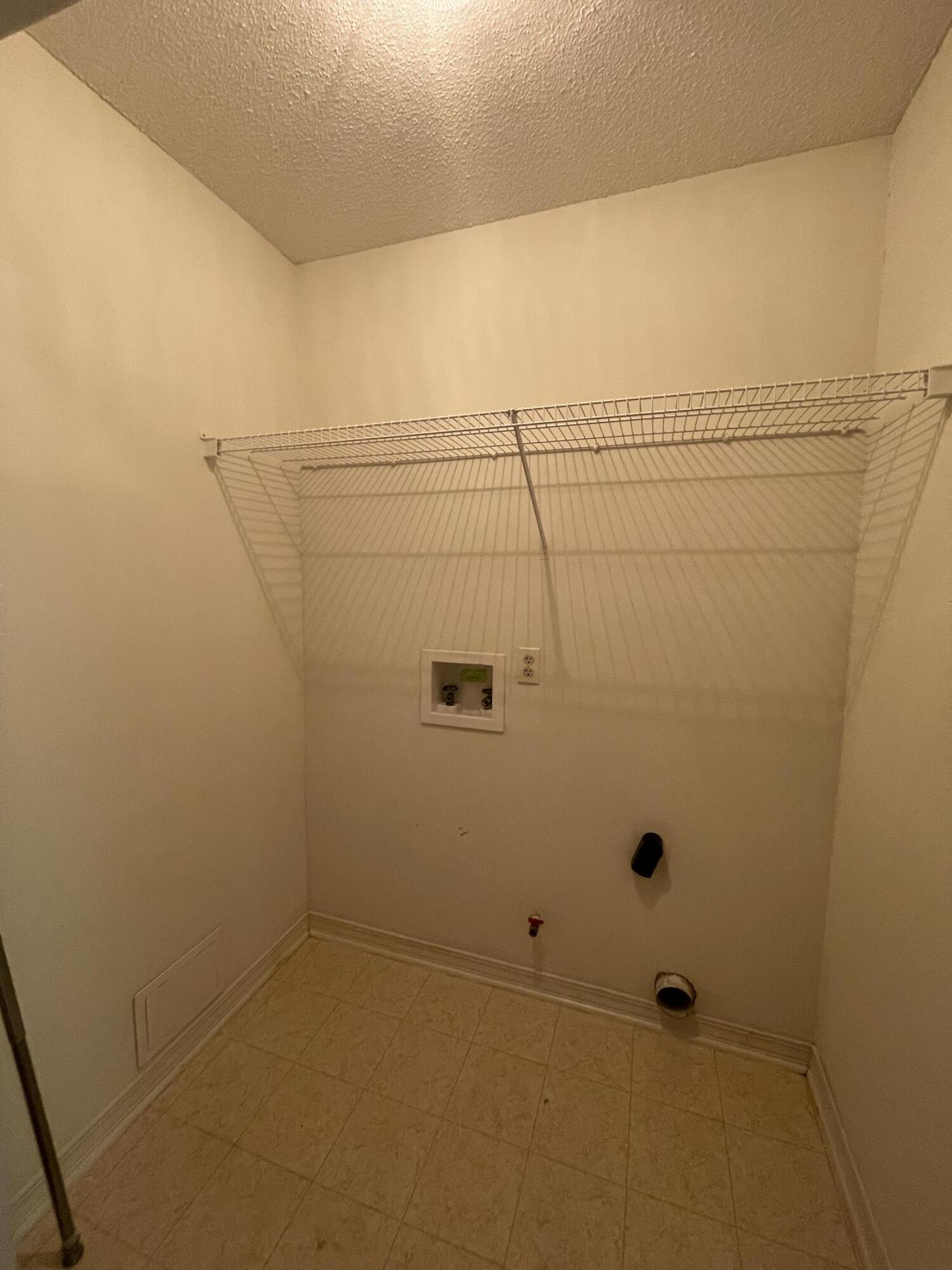 CORAL VILLAGE - Residential