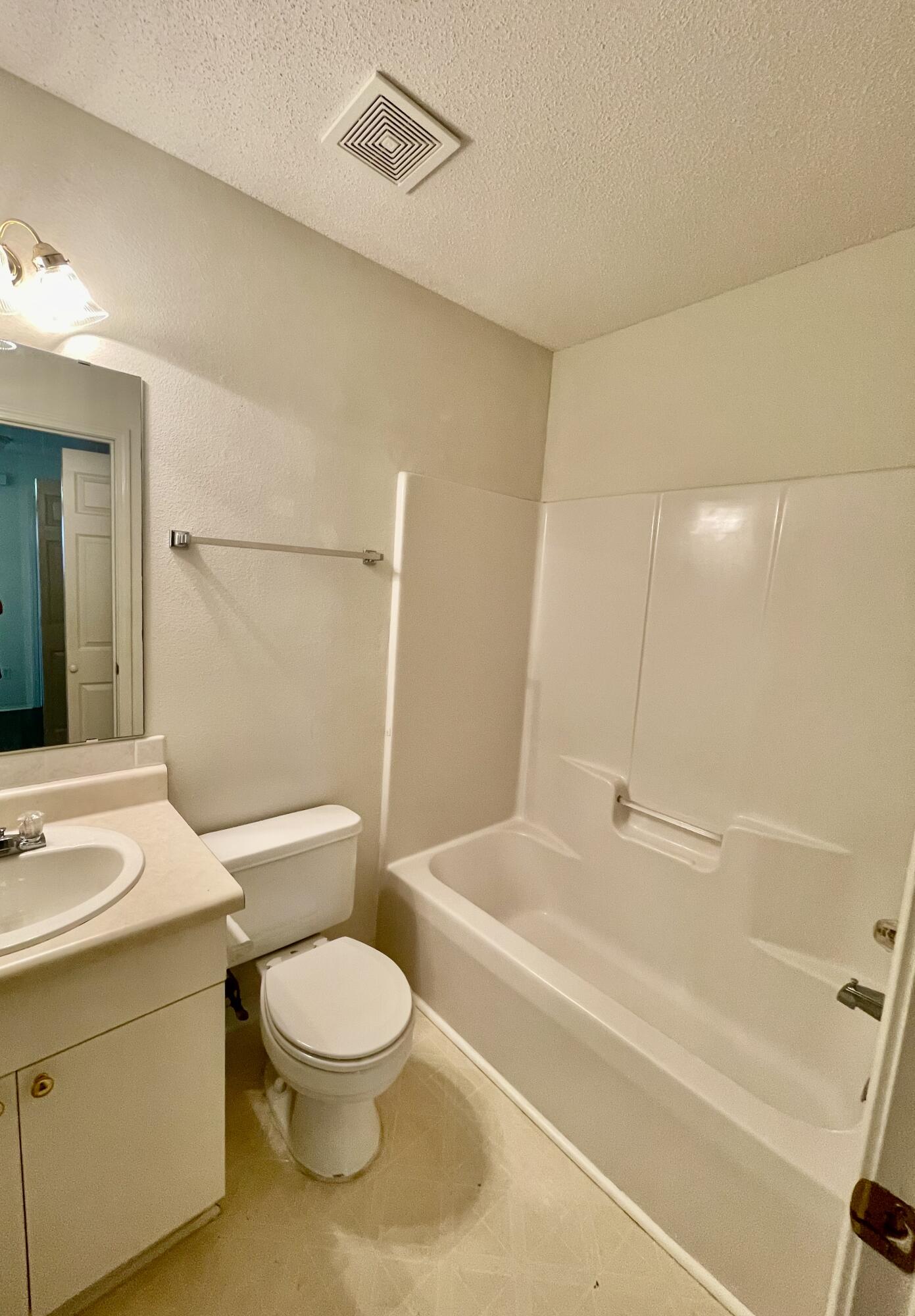 CORAL VILLAGE - Residential