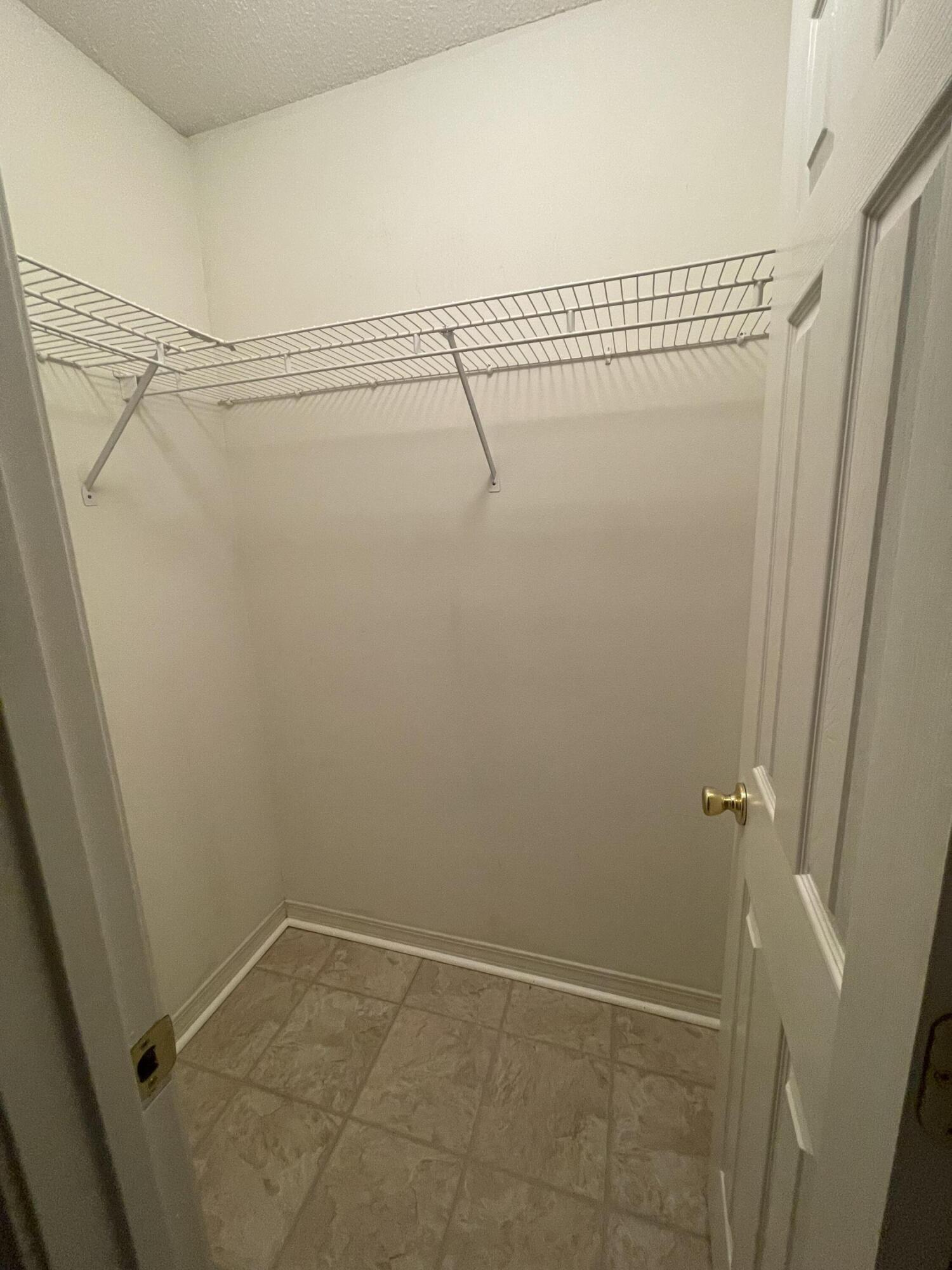 CORAL VILLAGE - Residential