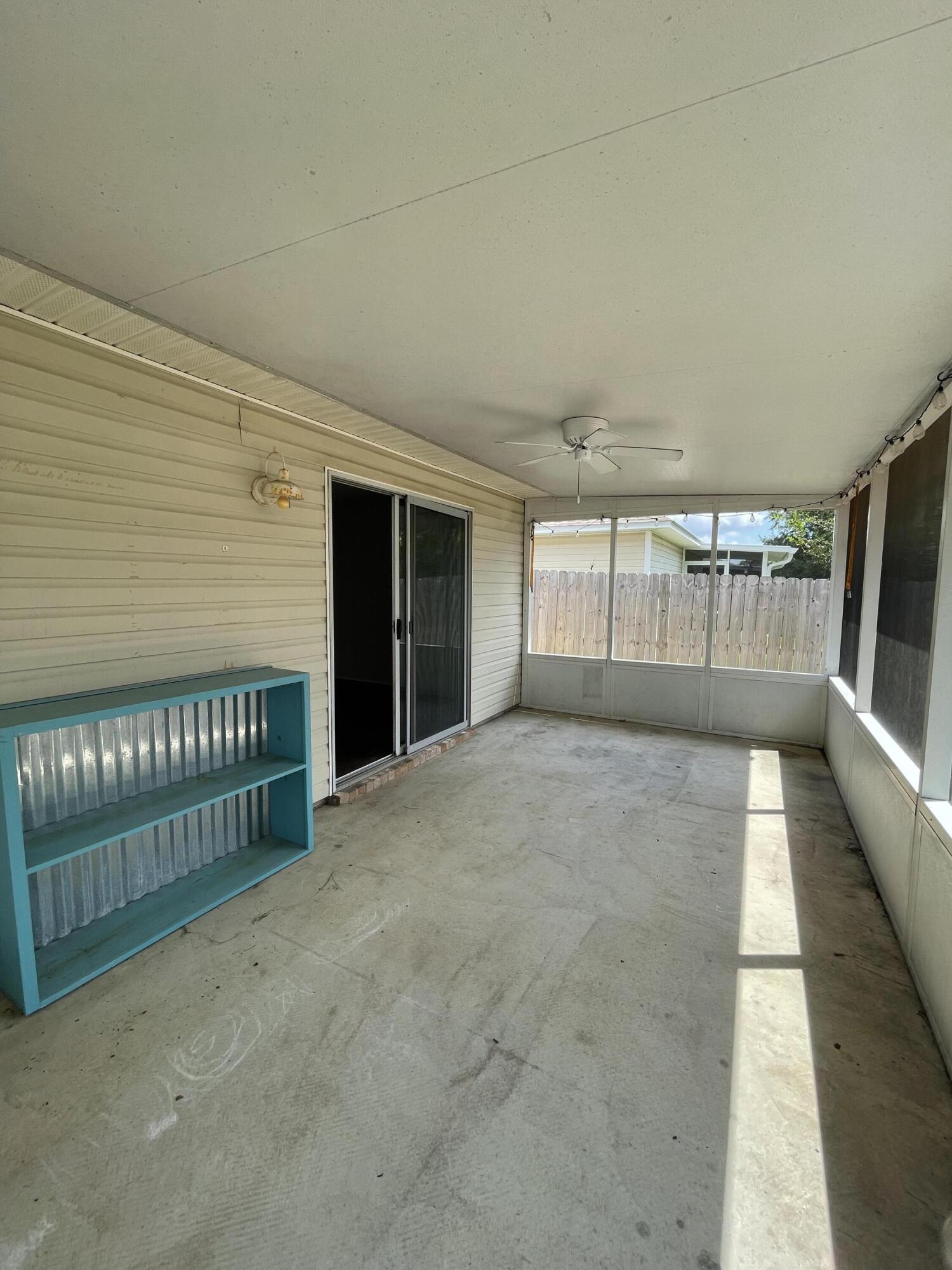 CORAL VILLAGE - Residential