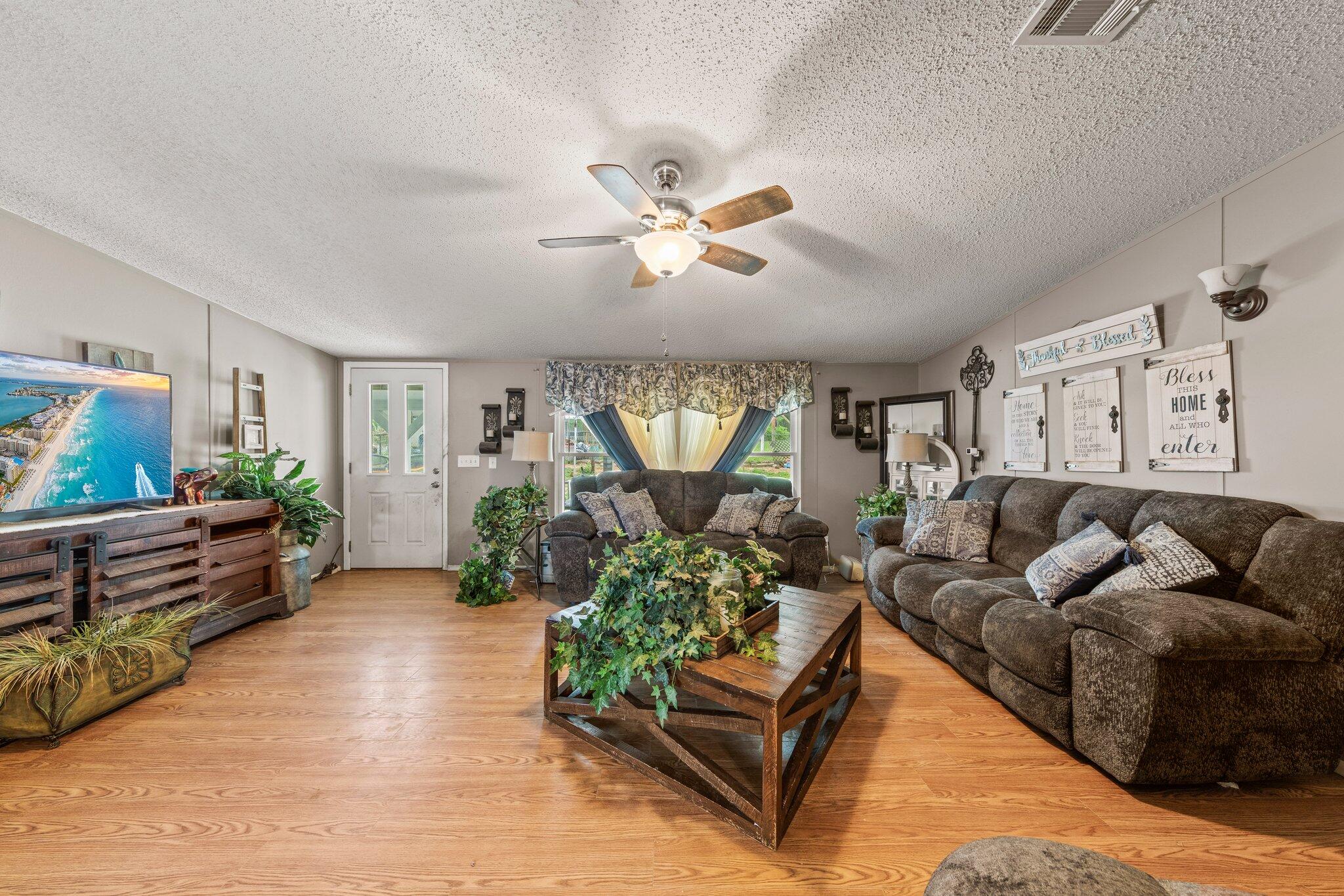 JUNIPER LAKE PINES UNIT I - Residential