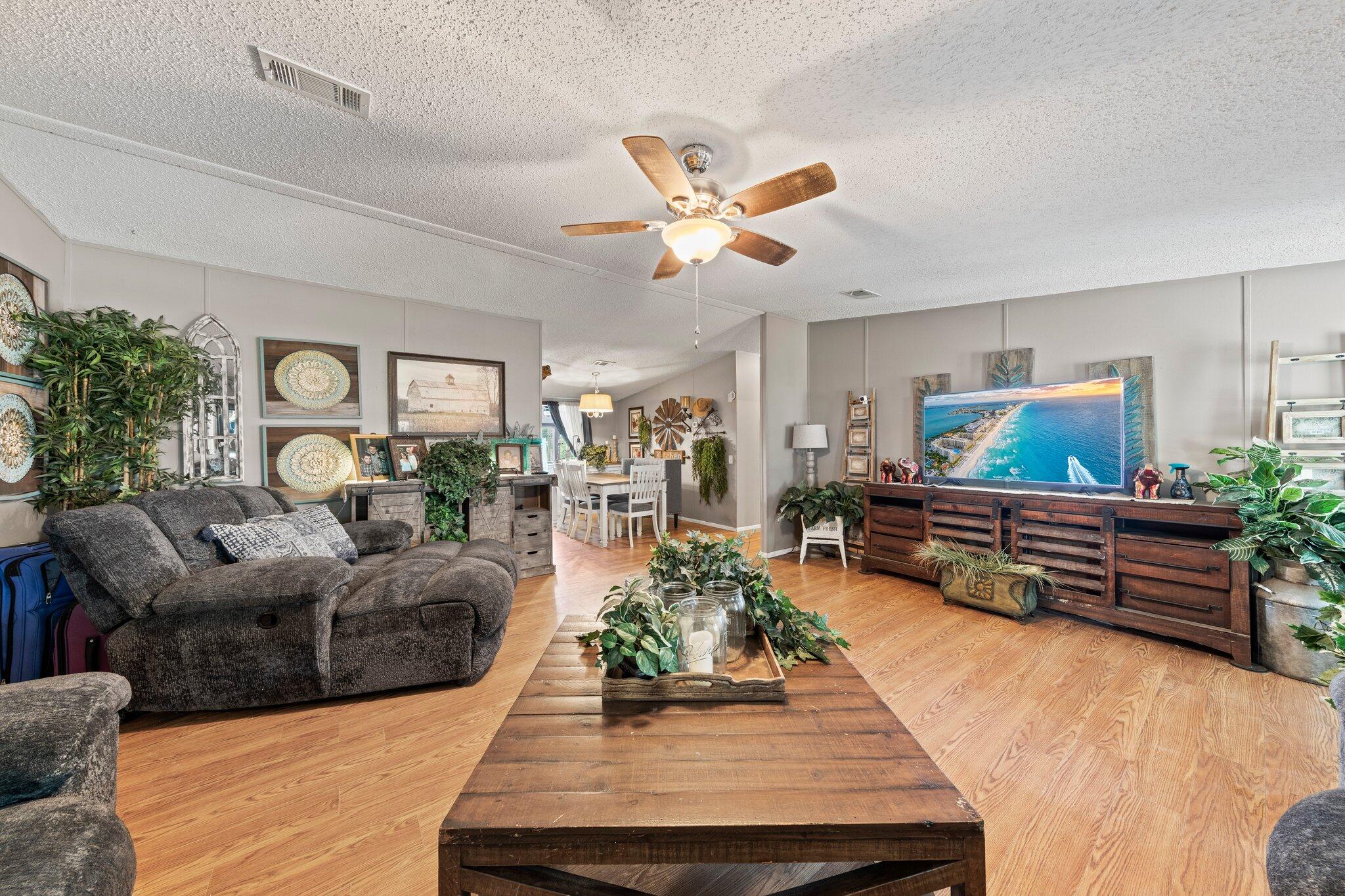 JUNIPER LAKE PINES UNIT I - Residential