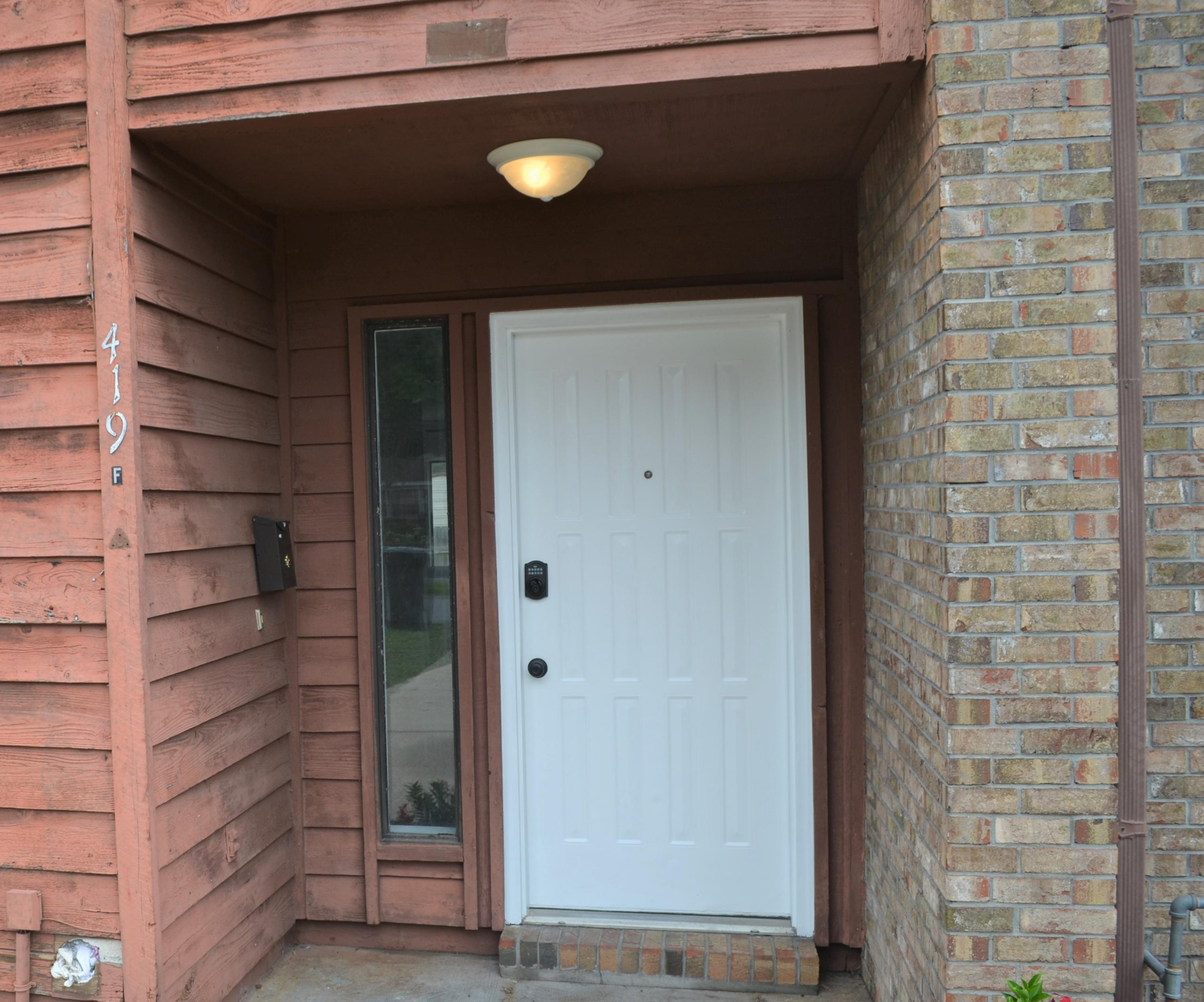 MONTAGE MANOR - Residential