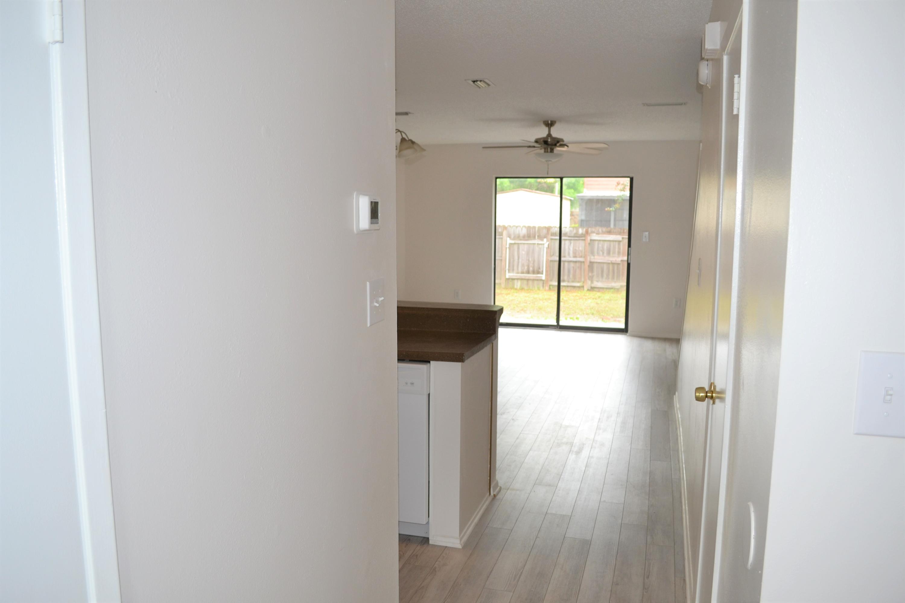 MONTAGE MANOR - Residential