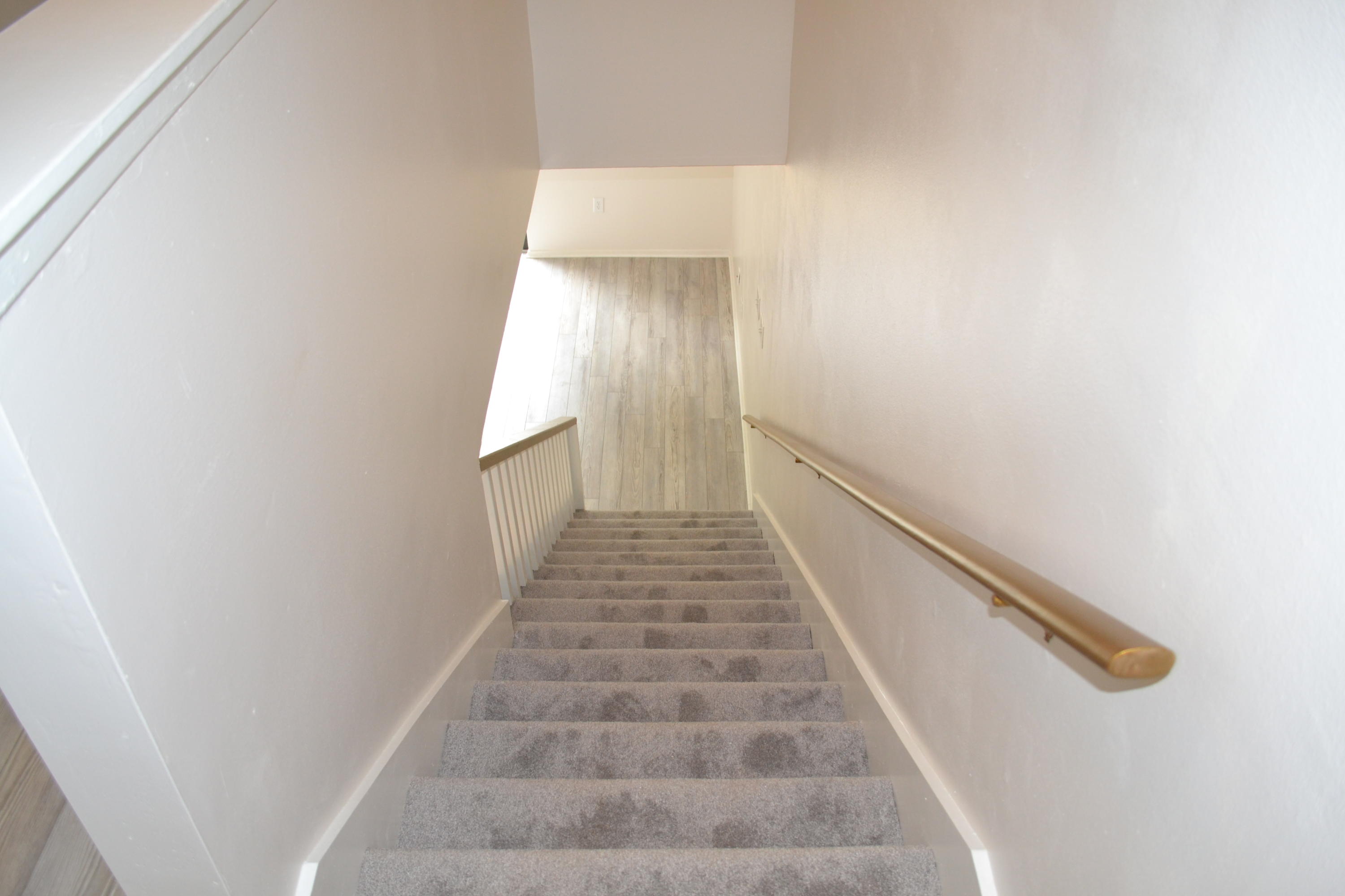 MONTAGE MANOR - Residential