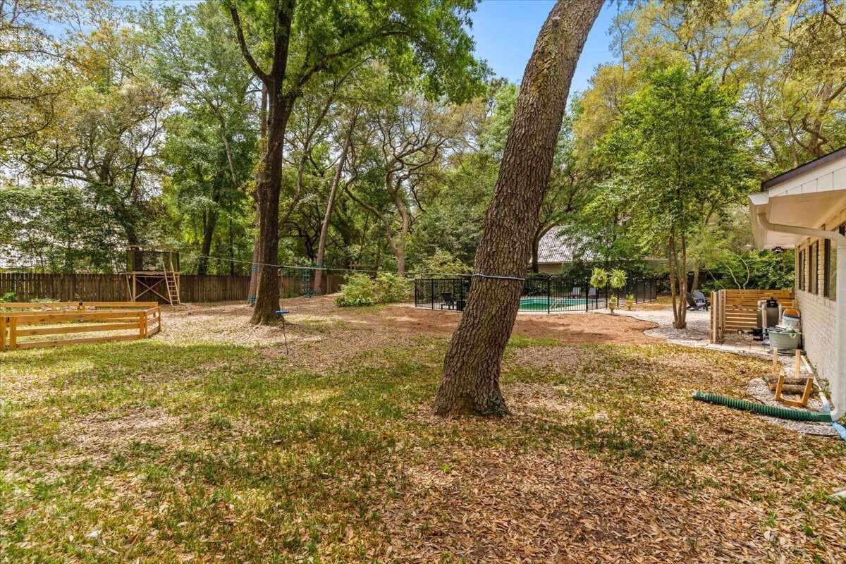 ROCKY BAYOU EST #4 - Residential