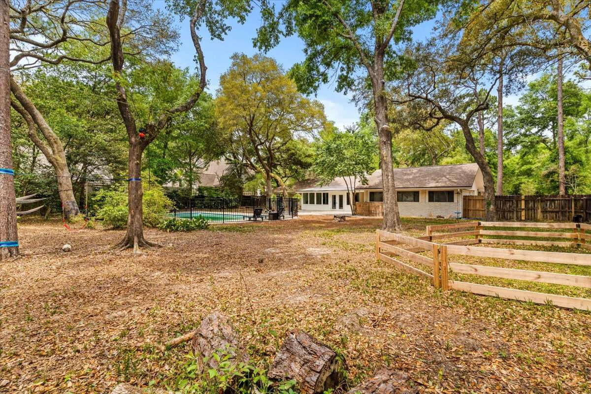 ROCKY BAYOU EST #4 - Residential