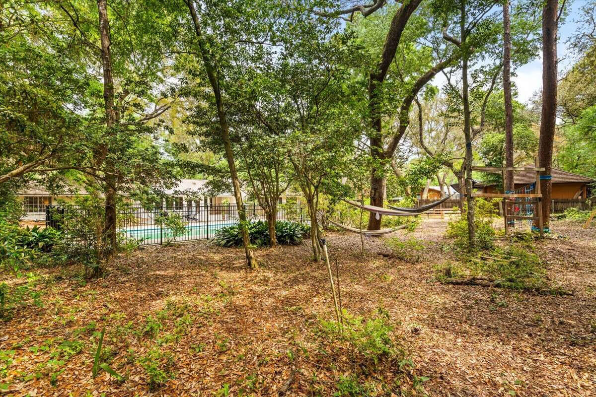 ROCKY BAYOU EST #4 - Residential