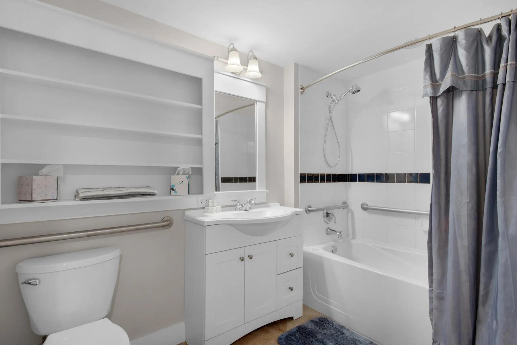 OBSERVATION POINT SOUTH - Residential Lease