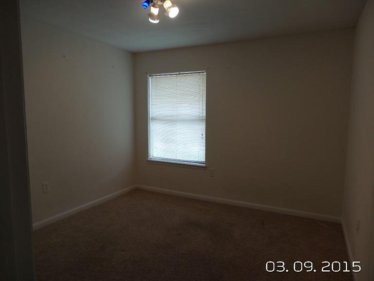 BERKSHIRE WOODS - Residential Lease