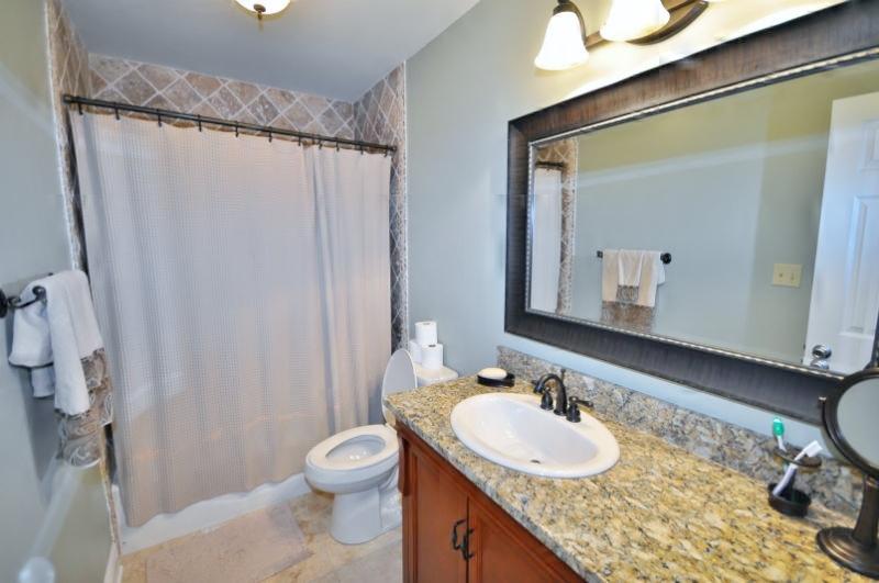 LINKSIDE VILLAGE UNIT 1 - Residential Lease