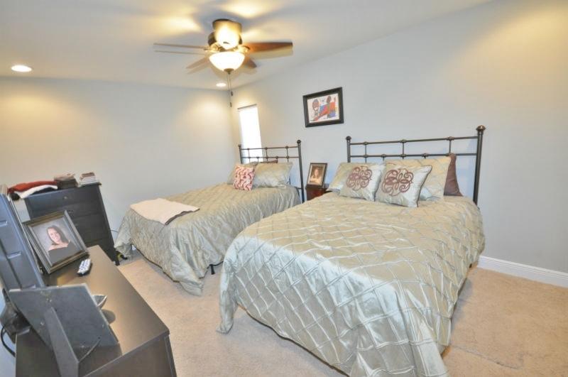 LINKSIDE VILLAGE UNIT 1 - Residential Lease