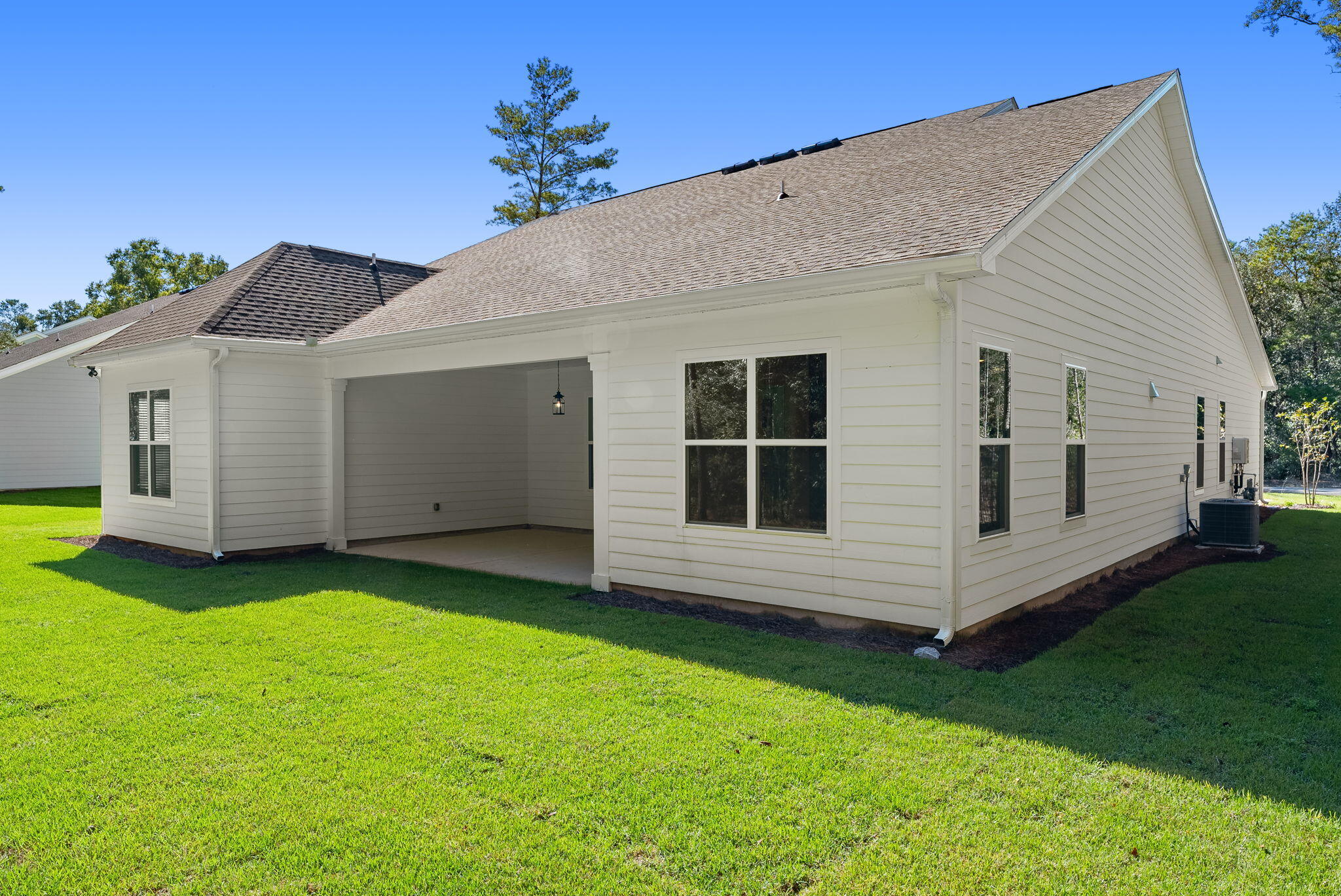 MAGNOLIA BAY ESTATES - Residential Lease