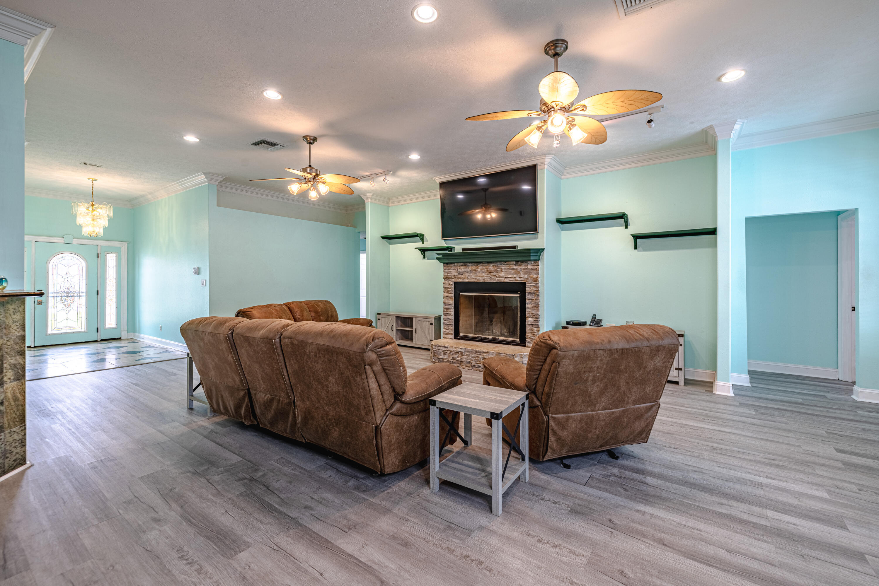 COLONY CLUB HARBOUR PH 1 - Residential