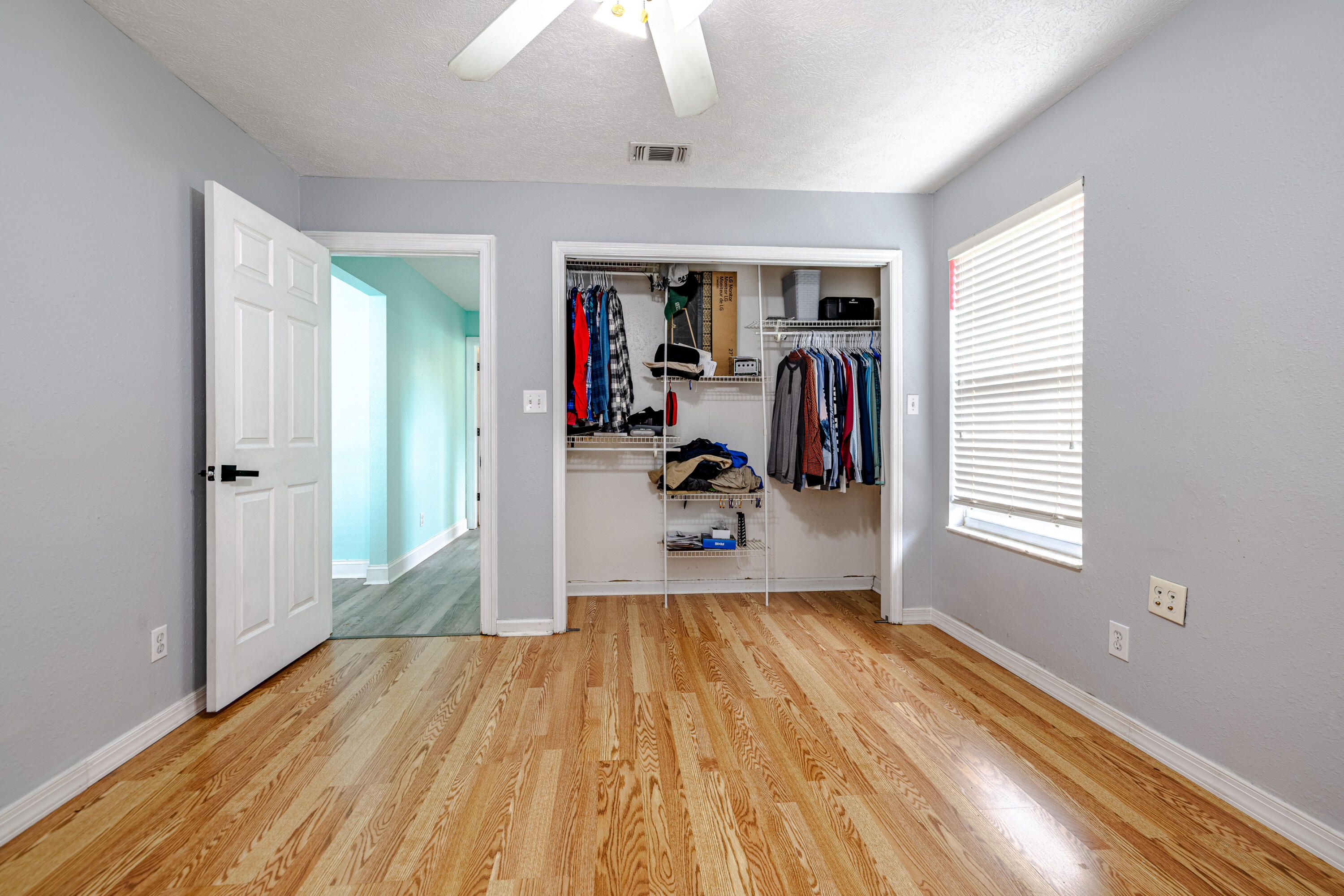 COLONY CLUB HARBOUR PH 1 - Residential