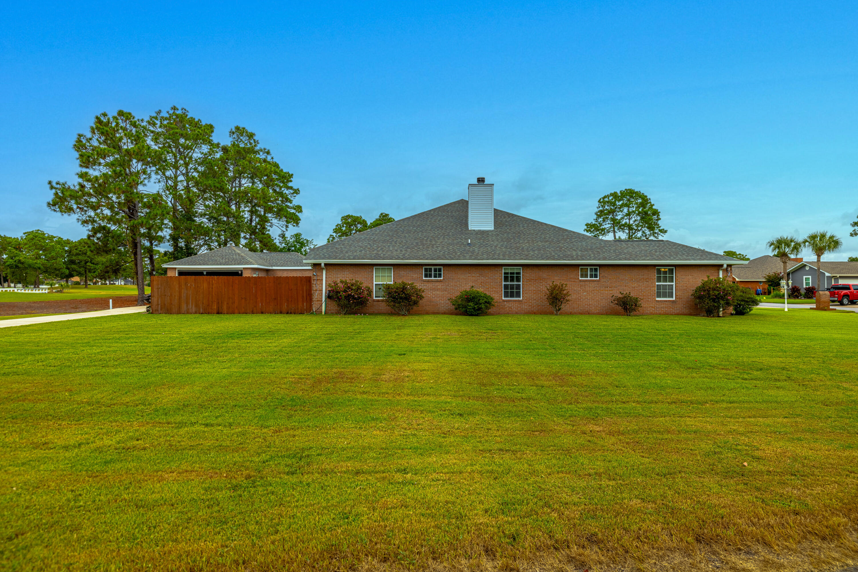 COLONY CLUB HARBOUR PH 1 - Residential