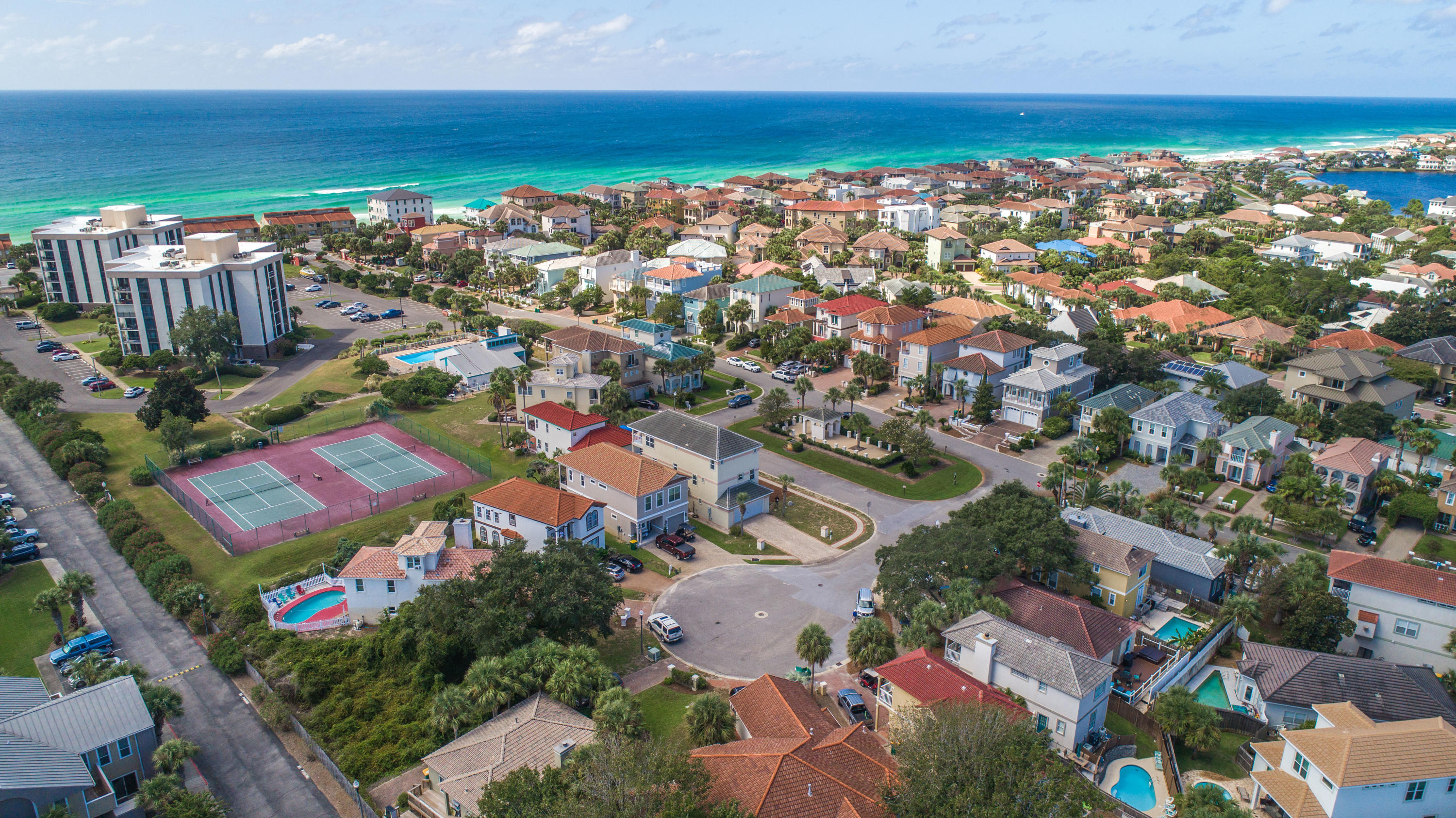 TERRA COTTA TERRACE - Residential