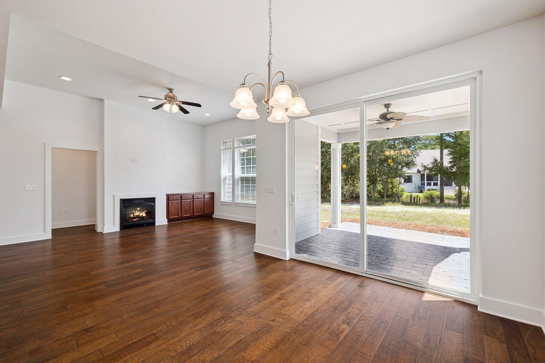 EAGLE BAY - Residential