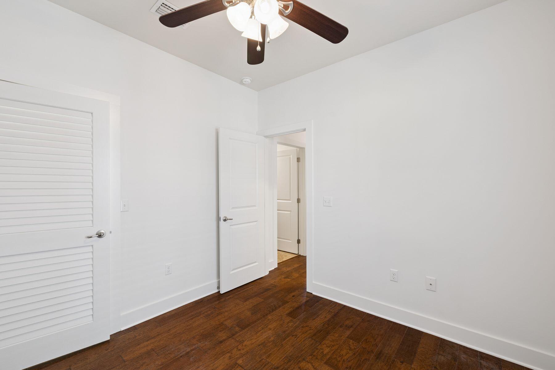 EAGLE BAY - Residential